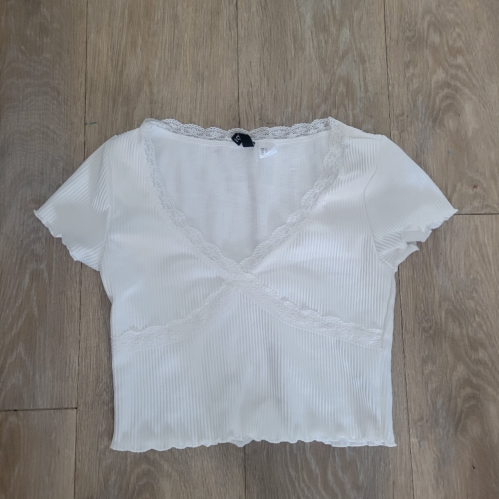 white lace cropped shirt